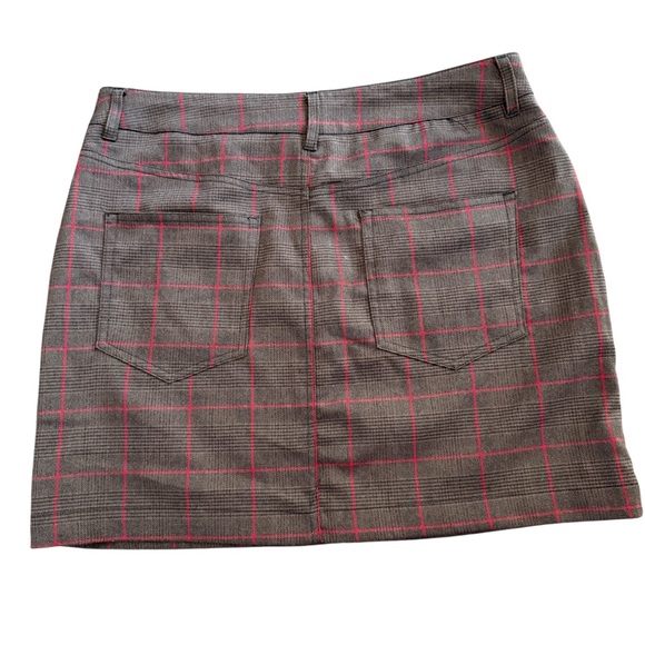 NWOTS Joe Fresh Brown and Red Plaid mini Skirt, Casual or dress it up, sz 8 - Picture 4 of 7
